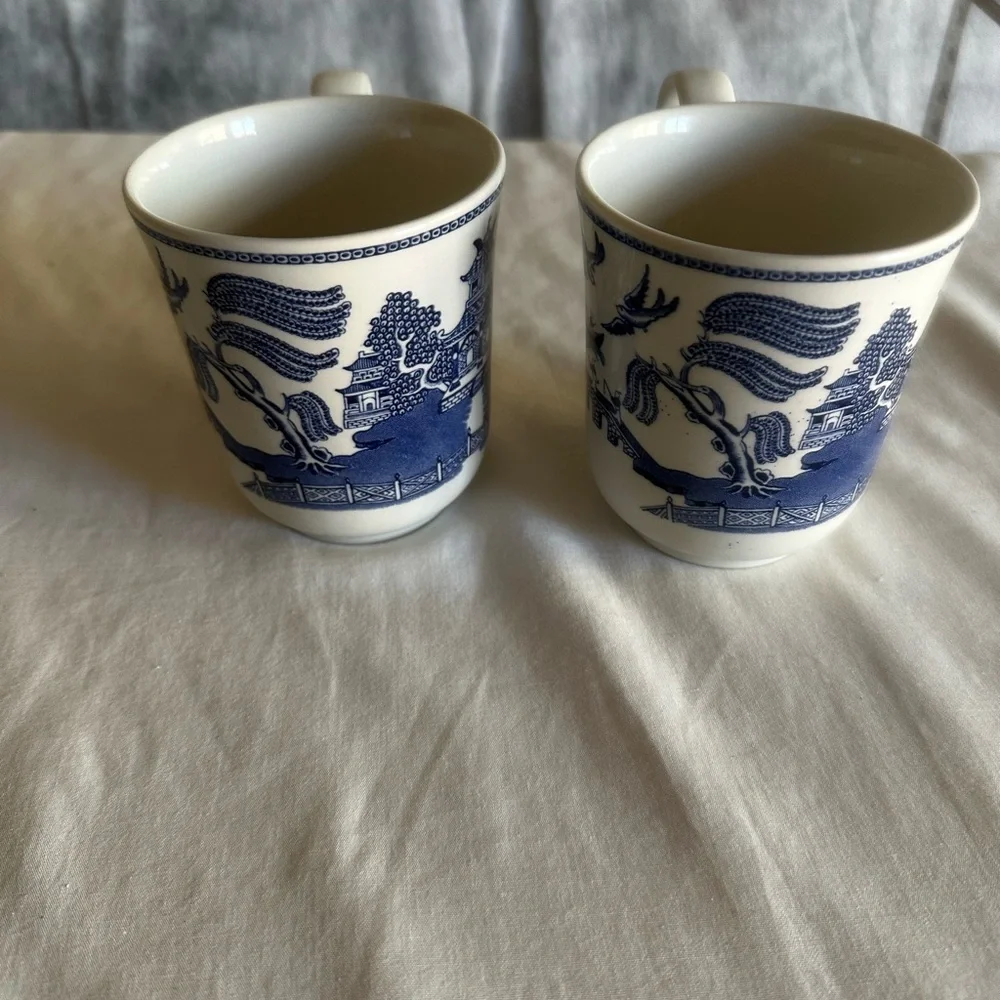 SET OF 2 COFFEE MUGS VINTAGE MADE IN ENGLAND CHURCHILL WILLOW BLUE